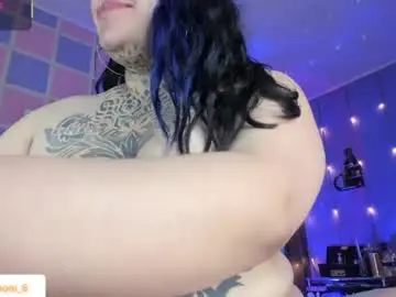Chaturbate Sex Chat of cherrybom_