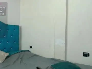 Chaturbate Nude Webcam of incubus_couple1