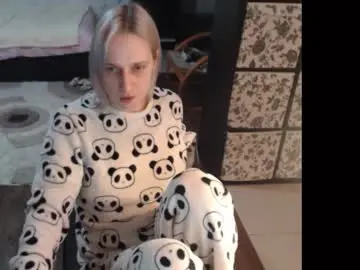 Chaturbate Live Sex Cam of mrsluck