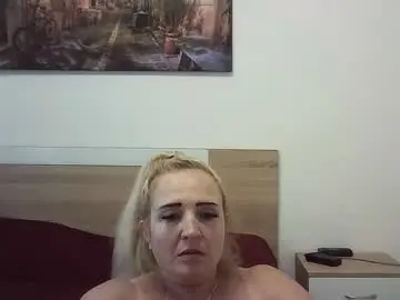 Chaturbate Adult Video Chat of ttrnynela