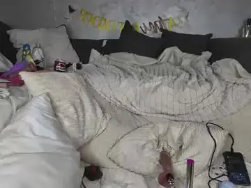 Chaturbate Free Porn Cam of yourblonde_doll