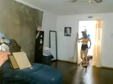 Chaturbate Free Live Porn of bombshellbaeby