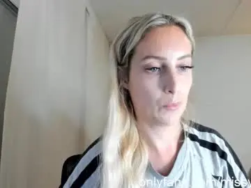 Chaturbate Live Sex Cam of missy_matrix