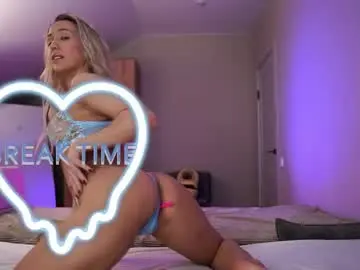 Chaturbate Live Sex of vikkilustfull