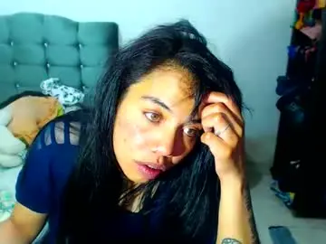 Chaturbate Live Sex Cam of amararoberts08