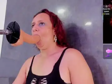 Chaturbate Nude Webcam of issys_milf