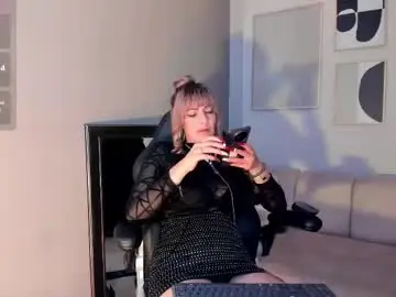 Chaturbate Adult Video Chat of marie_bass