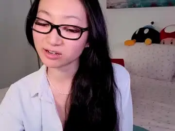 Chaturbate Live Sex Cam of mysweetsofie1