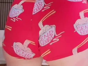 Chaturbate Live Sex Cam of mysweetsofie1