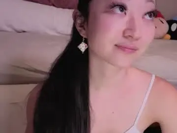 Chaturbate Live Sex Cam of mysweetsofie1