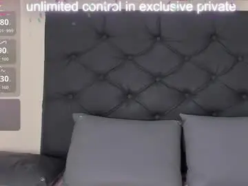 Chaturbate Adult Webcam of cristale69