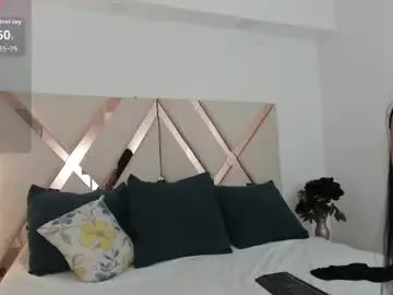 Chaturbate Live Porn of emma_castilloo