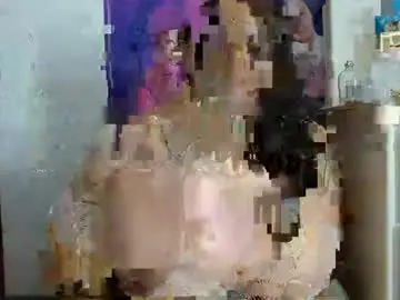 Chaturbate Nude Webcam of mia_squirt_big