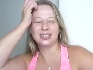 Chaturbate Free Live Porn of charmingmila