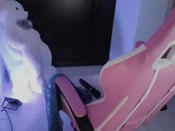 Chaturbate Free Porn Cam of alicesimpson1