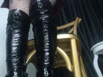 Chaturbate Live Sex Cam of halley_raven