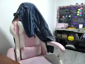 Chaturbate Free Live Porn of emma_evans07