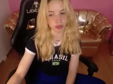 Chaturbate Live Sex Cam of alina_lee_t