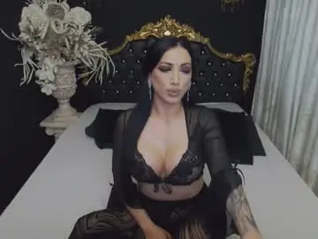 Chaturbate Live Sex Cam of mikaelajensen