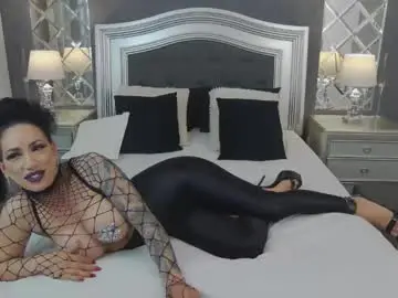 Chaturbate Nude Webcam of mikaelajensen