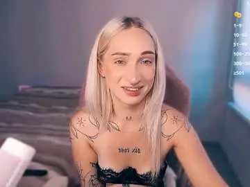 Chaturbate Adult Video Chat of lorashow
