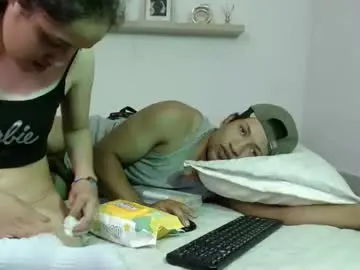 Chaturbate Live Porn of honeys_018