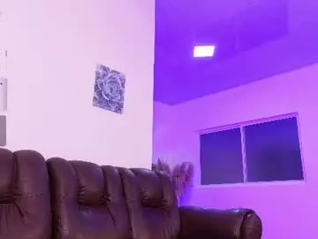 Chaturbate Sex Chat of lara_giraldo