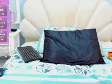 Chaturbate Live Sex Cam of liincostelloo