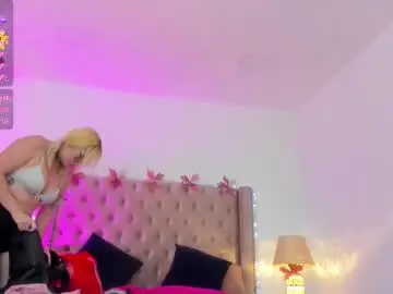 Chaturbate Live Sex of candiegilson__