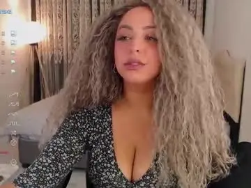 Chaturbate Adult Webcams of _just_a_queen_3