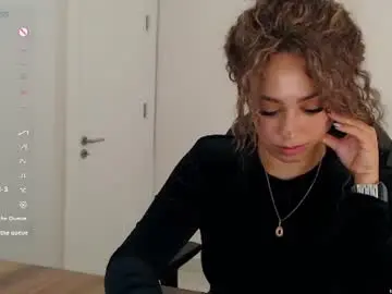 Chaturbate Watch Live Sex Cams of _just_a_queen_3