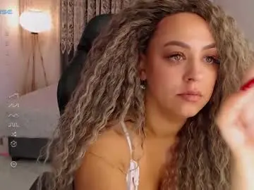 Chaturbate Sex Cam of _just_a_queen_3