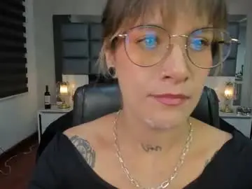 Chaturbate Live Sex of mrs_regina_clk