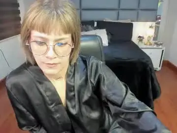 Chaturbate Sex Cam of mrs_regina_clk