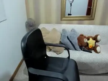 Chaturbate Live Sex Cam of nicolettcolin