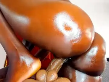 Chaturbate Live Sex Cam of melanin_fire