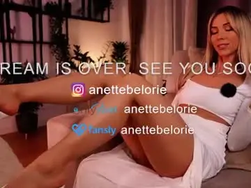 Chaturbate Live Sex Cam of anette_belorie