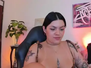 Chaturbate Nude Webcam of misshuntt3rs