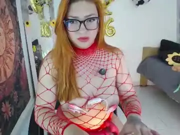 Chaturbate Best live sex cam show of coraline10