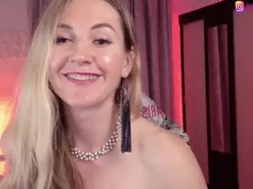 Chaturbate Watch Live Sex Cams of hello_lisha