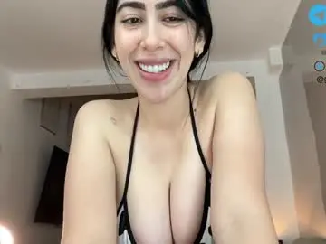 Chaturbate Watch Live Sex Cams of _gummies15