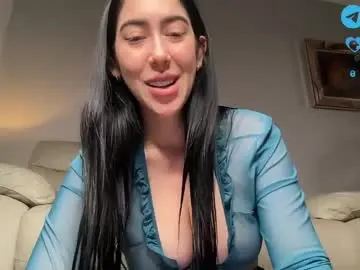 Chaturbate Live Sex Cam of _gummies15