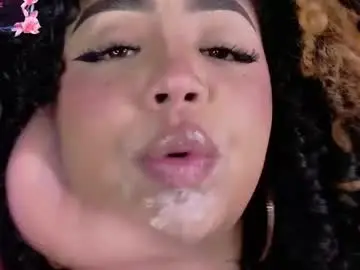 Chaturbate Live Porn of zaya_1