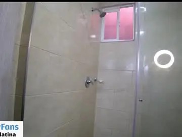 Chaturbate Live Sex Cam of soffi_rousel_