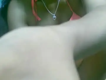 Chaturbate Adult Webcams of ariah13