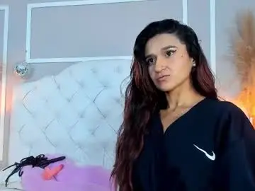 Chaturbate Watch Live Sex Cams of maraiah_petit