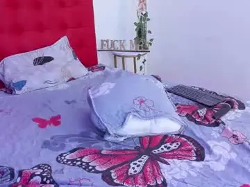 Chaturbate Adult Video Chat of vahiolletwhite