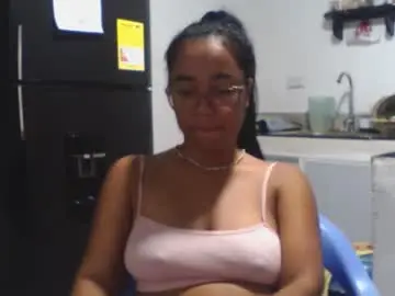Chaturbate Live Sex of aly826805
