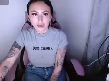 Chaturbate Live Sex Cam of holly_rose69