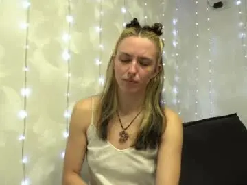 Chaturbate Live Sex Cam of your_little_flexible_girl